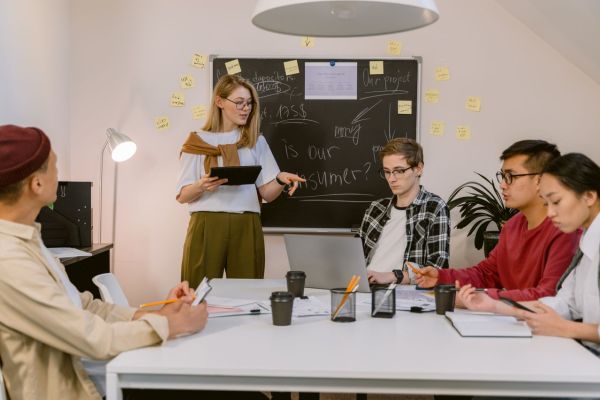 Formation en communication à lille : explorez le monde des médias